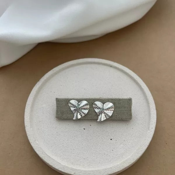 Brinco Coração Trabalhado