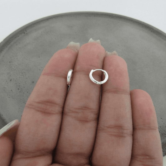 Argolinha Pequena Fio arredondado