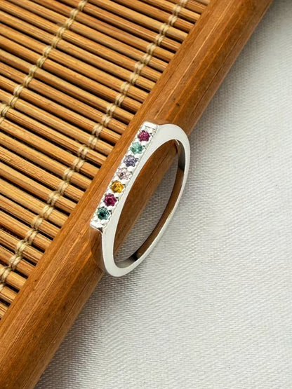 Anel Sinete Fino Mini zircônias - Prata 925