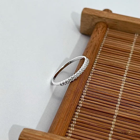 Anel Aparador Fileira com Zircônias