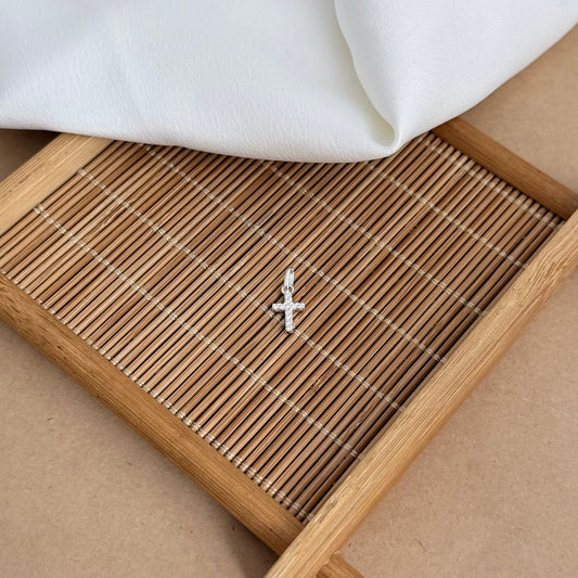 Pingente Cruz Pequena Cravejada - Prata 925